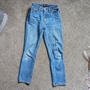 Vintage style Annie high rise girlfriend Abercrombie jeans